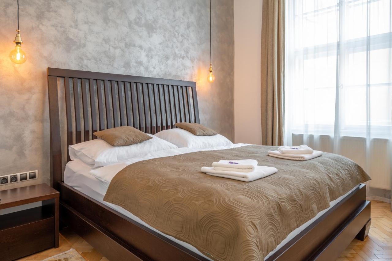 Premium Wenceslas Square Apartments 프라하 외부 사진