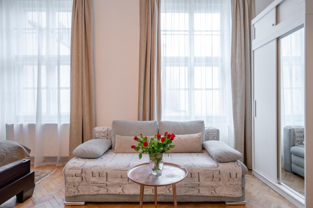 Premium Wenceslas Square Apartments 프라하 외부 사진